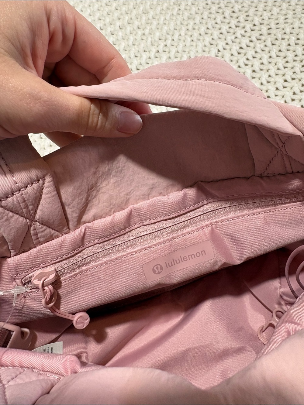 NWT lululemon on my level small tote in pink haze - Picture 11 of 13